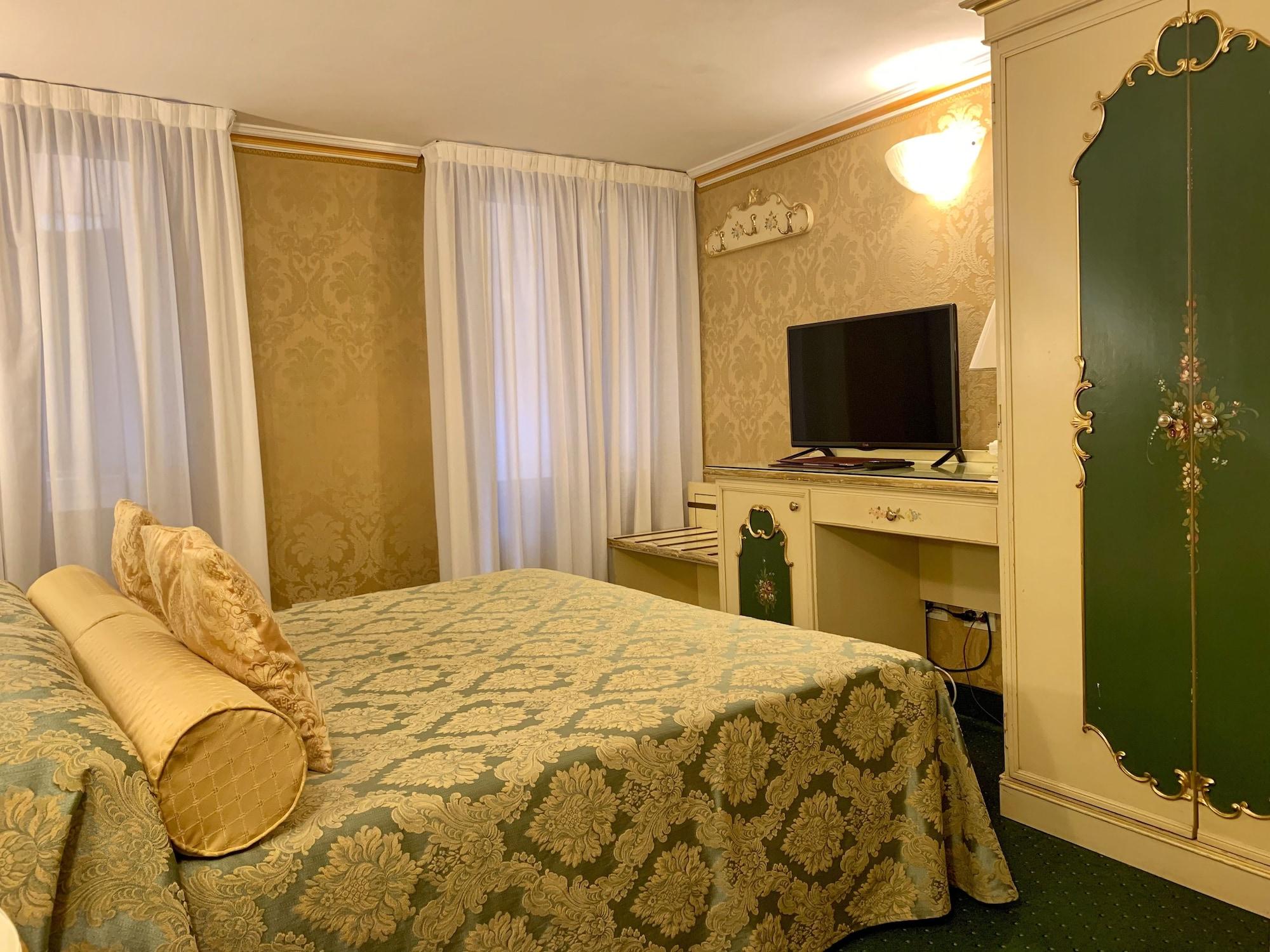 Hotel Becher Венеція Екстер'єр фото