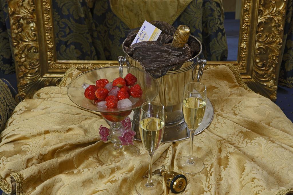 Hotel Becher Венеція Екстер'єр фото