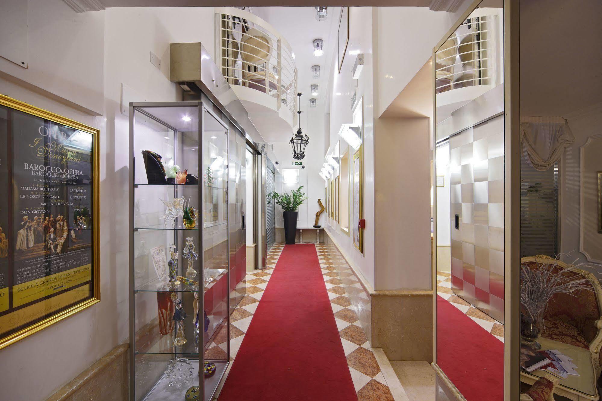 Hotel Becher Венеція Екстер'єр фото